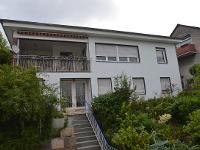 Wohnimmobilie Kauf Einfamilienhaus Saarbrücken - Großzügiges Einfamilienhaus mit zwei Einliegerwohnungen in ruhiger Wohnlage!
