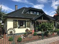 Wohnimmobilie Kauf Einfamilienhaus Eine wirklich tolle Immobilie in Boock bei Löcknitz. Dieses Haus liegt in einer ruhigen Seitenstraße. Im Erdgeschoss befinden sich das große Wohnzimmer mit Kamin und