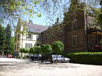 Wohnimmobilie Miete Burg/Schloß/Bauernhaus/Villa/Herrenhaus/Landhaus/Reiterhof Exklusives Wohnen auf einem Schloß