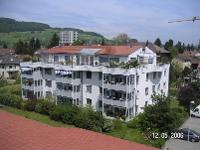 Wohnimmobilie Kauf Penthousewohnung/Loft/Maisonette Diese sehr grosse 6-Zimmer-Attikawohnung mit Baujahr 1995 bietet 290 m² Wohnfläche und über 200 m² Terrasse.