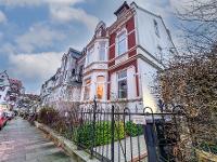 Wohnimmobilie Kauf Einfamilienhaus Dieses schöne Altbremer Haus im Jugendstil nah der Weser, besticht nicht nur durch seine großzügigen Raumverhältnisse, sondern auch durch die einzigartige historisch