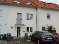 Wohnimmobilie Kauf Reihenhaus Großzügiges Reihenmittelhaus mit separatem Gartengrundstück