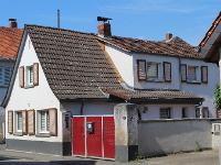 Wohnimmobilie Kauf Mehrfamilienhaus Gemütliches Zweifamilienhaus mit Hof und Stellplätzen!