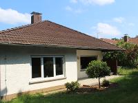 Wohnimmobilie Kauf Einfamilienhaus Bungalow mit schönem Grundstück