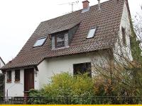 Wohnimmobilie Kauf Einfamilienhaus Charmantes Haus mit großem Garten