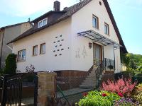 Wohnimmobilie Kauf Einfamilienhaus EFH mit paradiesischem Blick in die Weinberge!