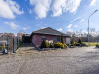 Wohnimmobilie Kauf Einfamilienhaus Ein Platz an der Sonne! Freistehender Bungalow mit Blick ins Grüne