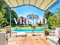 Wohnimmobilie Kauf Einfamilienhaus Verkauf einer Villa in Klosterneuburg inkl. Drohnenflug. Jede Etage wurde von uns in 3D dargestellt und gefilmt. Die Stilvilla wurde erfolgreich von uns VERKAUFT!