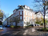 Wohnimmobilie Kauf Erdgeschosswohnung 3-Zimmer-Jugendstilwohnung in schöner Lage