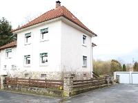 Wohnimmobilie Kauf Einfamilienhaus Einfamilienhaus mit drei Garagen
