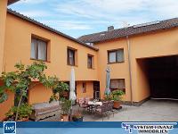 Wohnimmobilie Kauf Burg/Schloß/Bauernhaus/Villa/Herrenhaus/Landhaus/Reiterhof Hofanlage mit Scheune und modernem Wohnraum in Zülpich-Lövenich