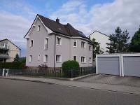 Wohnimmobilie Kauf Einfamilienhaus Das freistehende Einfamilienhaus im begehrten Ortsteil Rehbühl wurde in den letzten 10 Jahren umfassend renoviert. So wurde z.B. die Fassade gedämmt, die kompletten 