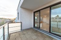 Wohnimmobilie Miete Dachgeschosswohnung Dachterrassen-Familienwohnung in ruhiger Parklage