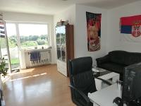 Wohnimmobilie Kauf Dachgeschosswohnung 2-Zimmerwohnung mit PKW-Außenstellplatz in Erkrath-Unterfeldhauser Wohnanlage für Kapitalanleger