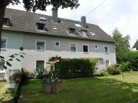 Wohnimmobilie Kauf Etagenwohnung Ruhiges Wohnen im Grünen mit Gemeinschaftsgarten zur gut geschnittenen 3 Zimmer Wohnung