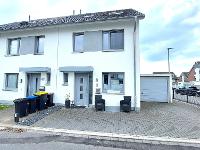 Wohnimmobilie Kauf Einfamilienhaus Modernes Einfamilienhaus mit Whirlpool und Vollkeller in Velbert In familienfreundlicher Lage von Velbert durften wir dieses stilvolle Einfamilienhaus aus dem Jahr 2