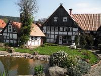 Wohnimmobilie Kauf Burg/Schloß/Bauernhaus/Villa/Herrenhaus/Landhaus/Reiterhof Niedersächsisches, kernsaniertes Bauernhaus mit Backhaus und Stallungen