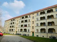 Wohnimmobilie Kauf Etagenwohnung Sehr gepflegte Drei-Raum-Altbauwohnung mit Loggia in attraktiver Wohngegend