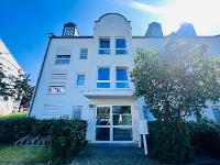 Wohnimmobilie Kauf Etagenwohnung Vermietete 2-Raum-Wohnung mit Tageslichtbad, Balkon & Tiefgaragenstellplatz