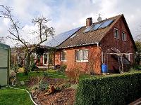 Wohnimmobilie Kauf Einfamilienhaus Leben mit Liebe zum Detail inmitten einer paradiesischen Gartenanlage!