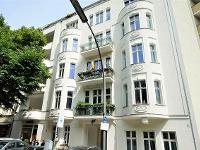 Exklusive Immobilie Etagenwohnung Der Savignyplatz ist zum Greifen nah ! Kernsanierte Luxus-Etagenwohnung in Toplage!