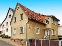 Wohnimmobilie Kauf Einfamilienhaus Landhaus mit Nebengelass für eine Familie: Innen bereits hübsch gemacht und außen in Erwartung !