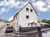 Wohnimmobilie Miete Einfamilienhaus Gemütliches Einfamilienhaus in Rheinnähe wartet auf neuen Mieter!