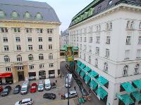 Wohnimmobilie Miete Etagenwohnung Direkt am Hohen Markt - Garconniere-Wohnung in bester Lage! / Single apartment for higher demands!