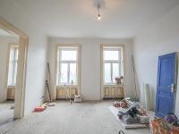 Wohnimmobilie Miete Etagenwohnung ERSTBEZUG nach Sanierung! Bezaubernde 2,5-Zimmer Altbauwohnung!
