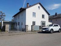 Wohnimmobilie Kauf Mehrfamilienhaus Dreifamilienhaus mit sehr großem Grundstück und sehr guter ÖPNV-Anbindung
