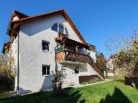 Wohnimmobilie Kauf Penthousewohnung/Loft/Maisonette Zentral wohnen und arbeiten - mit viel Platz auf zwei Ebenen und Garten