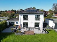 Wohnimmobilie Kauf Einfamilienhaus *LEBENSFREUDE*EDLE Stadtvilla*4,5 Zi*ca.142 m² Wfl*Terrassen *Grdst ca.700 m²*Doppelgar.*uvm*Baujahr 2018