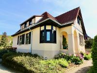 Wohnimmobilie Kauf Einfamilienhaus Stilvolles Einfamilienhaus mit Gästehaus und Pool