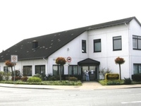 Gewerbeimmobilie Büro/Praxis ImmoCompass * Variabel nutzbares Haus/Gewerbe * ca. 443 qm bestehend aus Büro + Halle zzgl. ca. 317 qm Ausbaureserve * Vertrieb /Produktion/ Industrie, Wohnen/Arbeiten etc
