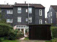 Wohnimmobilie Kauf Mehrfamilienhaus GEPFLEGTES DREIFAMILIENHAUS MIT FREI WERDENDER EIGENTÜMERWOHNUNG IN W-RONSDORF