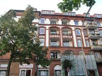 Wohnimmobilie Kauf Etagenwohnung Die von uns angebotene kopmplett sanierte Etagenschosswohnung befindet sich im historischen Schleidenhof in Hamburg Barmbek-Süd. Diese 1905/06 erbaute Anlage wurde im 