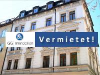 Exklusive Immobilie Etagenwohnung 3 x 1 Zimmer Apartments im klassischen Altbau